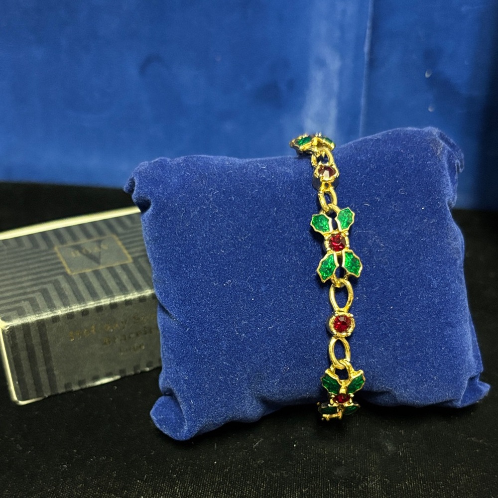 Avon Holiday Sparkle Bracelet with Green and Red Accents